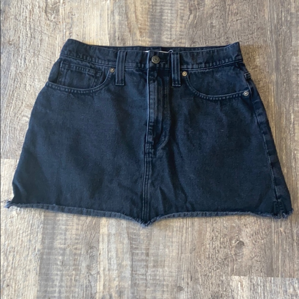 Madewell jean skirt 28
